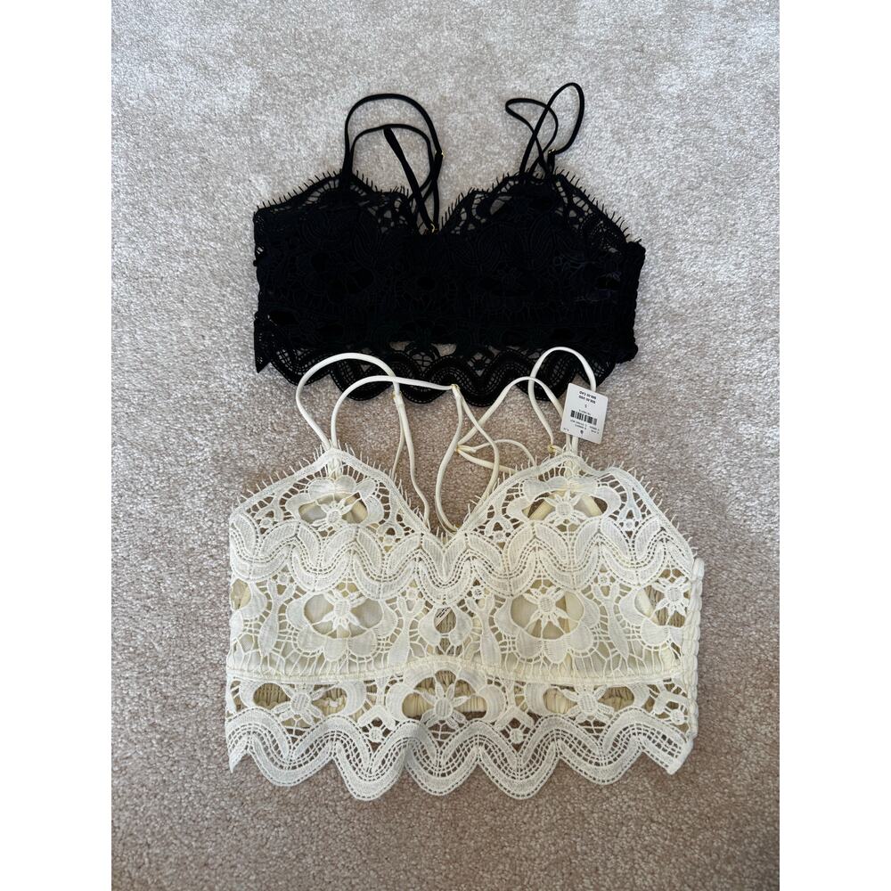 2 lace bralettes